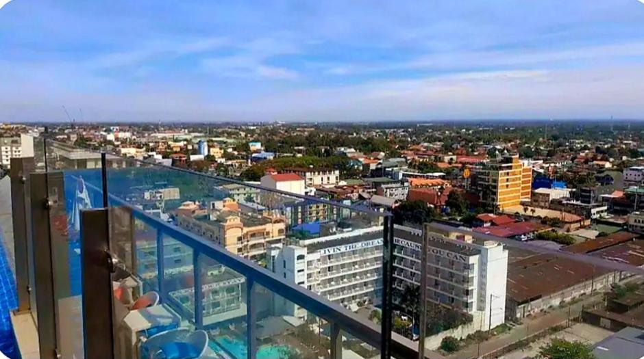 One Euphoria Prime Suite Hotel Angeles Luaran gambar